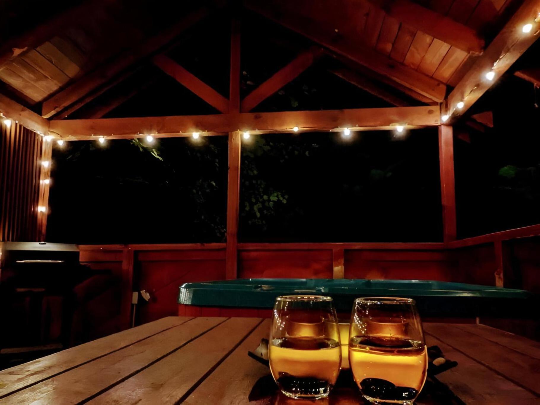 Prime Mountain Cabin - Near Galinburg Downtown Gatlinburg Bagian luar foto